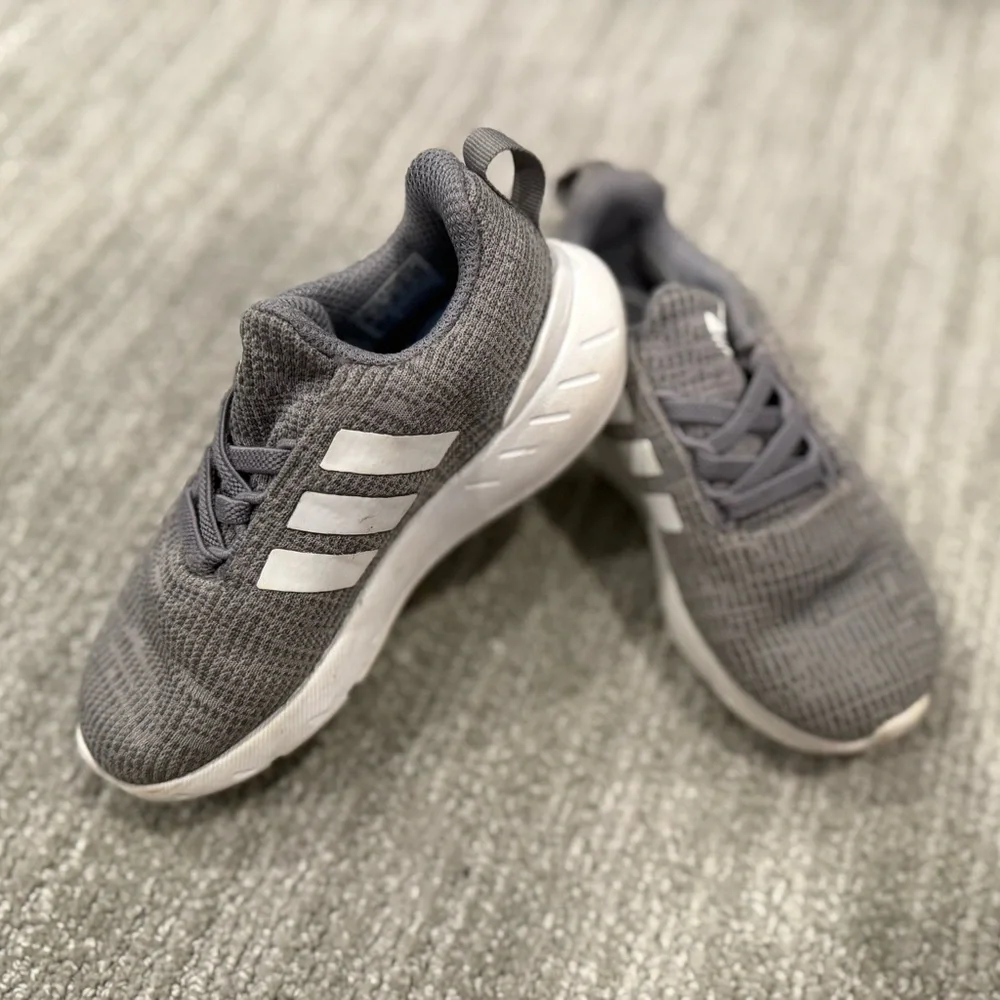 adidas boys swift
